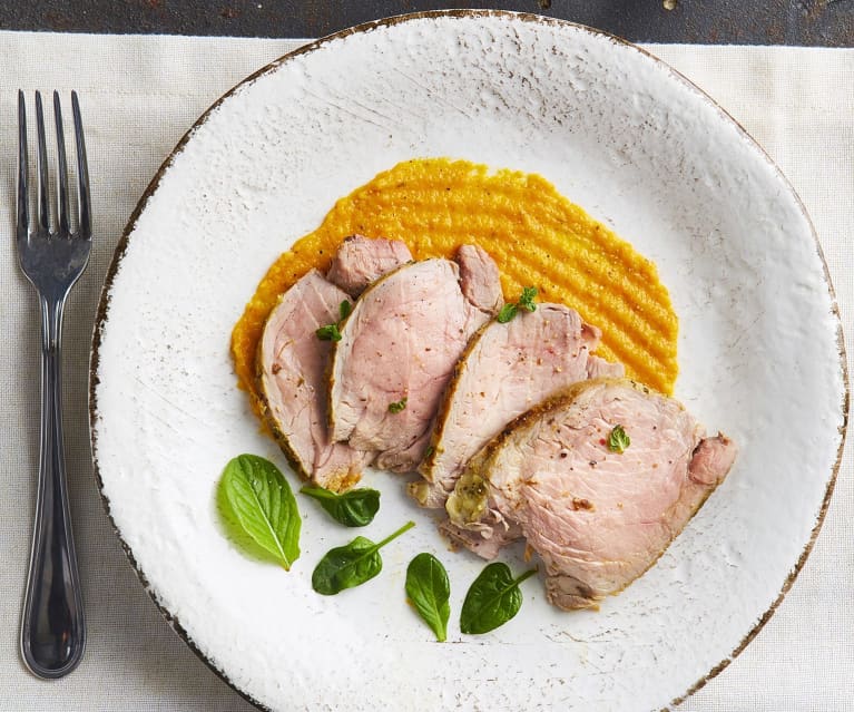 Filetto di maiale alla senape sottovuoto con purè di carote speziato