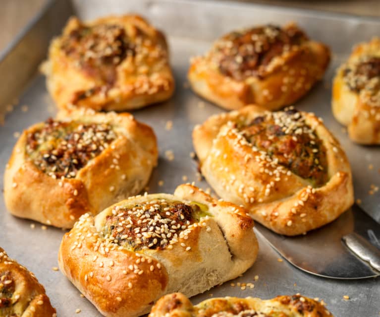 Fagottini al formaggio pasquali (Flaounes)