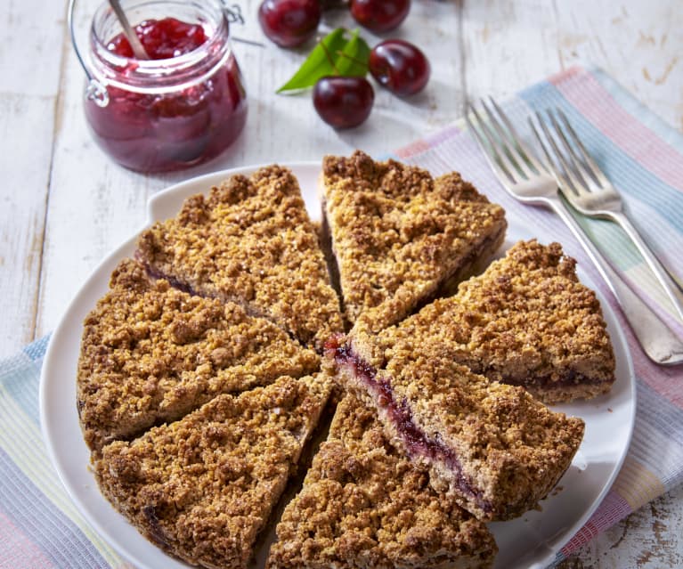 Sbriciolata con farina di grano saraceno e confettura di ciliegie (senza glutine)