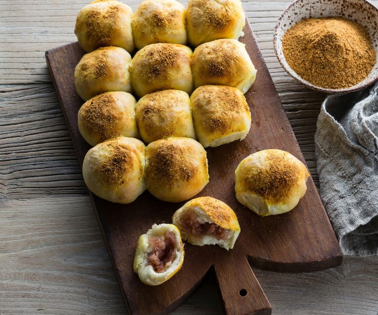 Vadouvan spiced mini rolls