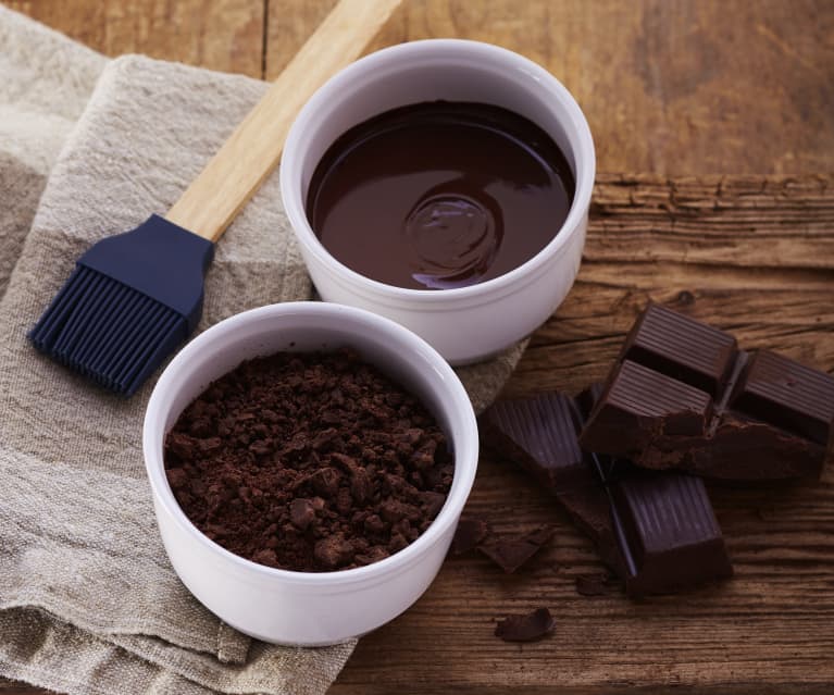 Concasser du chocolat