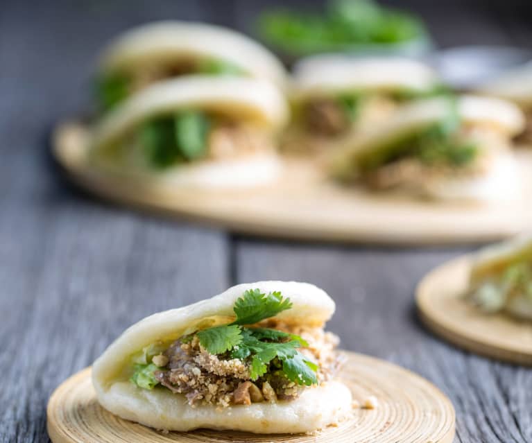 Panes al vapor (Bao buns) - Cookidoo® – the official Thermomix® recipe  platform