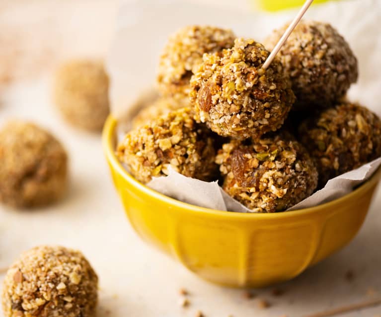 Bolas energéticas de zanahoria y avena