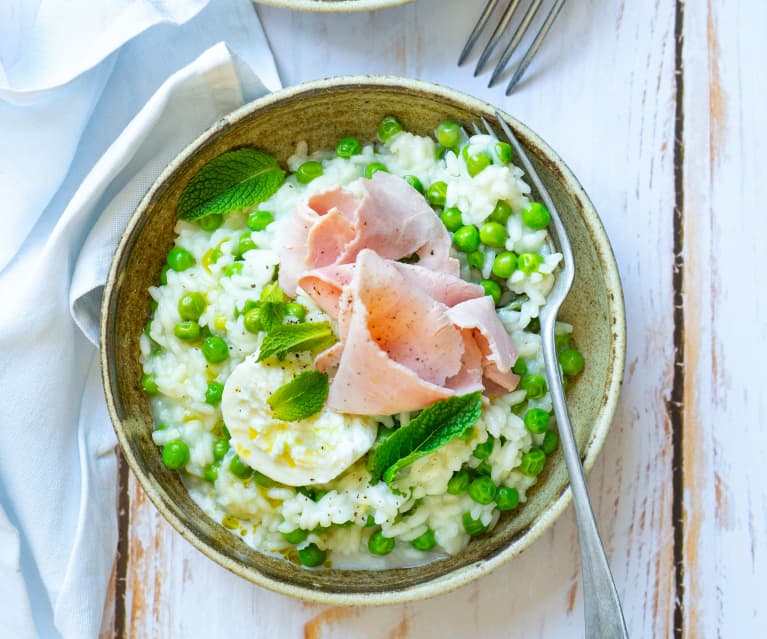 Risotto à la menthe,  jambon, mozzarella et petits pois