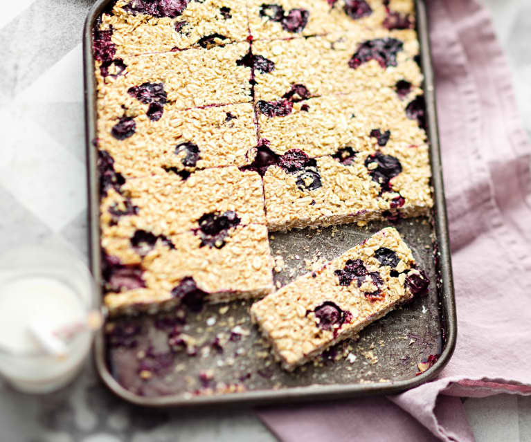 Baby-friendly Blueberry Oatmeal Fingers 