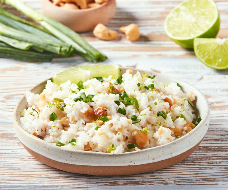 Riz au jasmin avec lait de coco, lime et noix de cajou