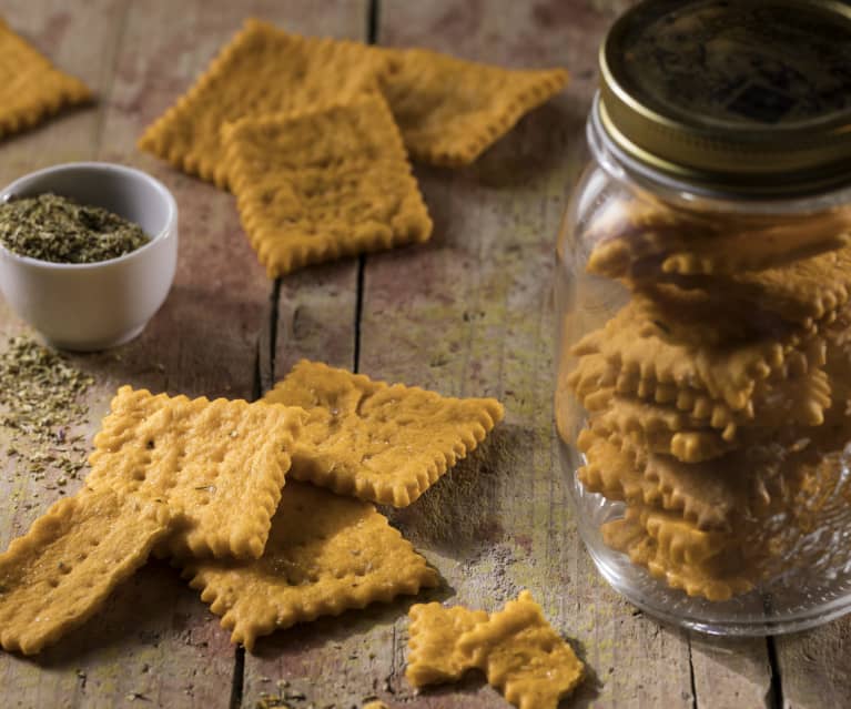 Crackers al pomodoro e Parmigiano reggiano