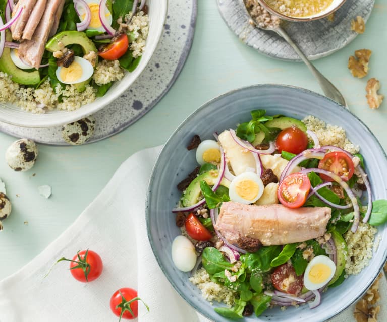 Ensalada de quinoa con espárragos blancos y ventresca de atún