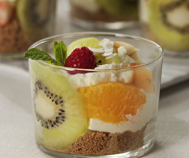 Postre exprés con frutas naturales