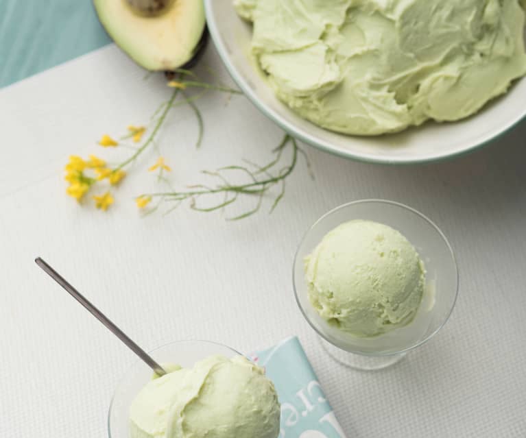 Glace à l'avocat