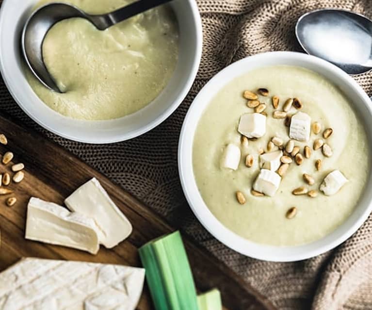 Velouté poireaux, pommes de terre et reblochon