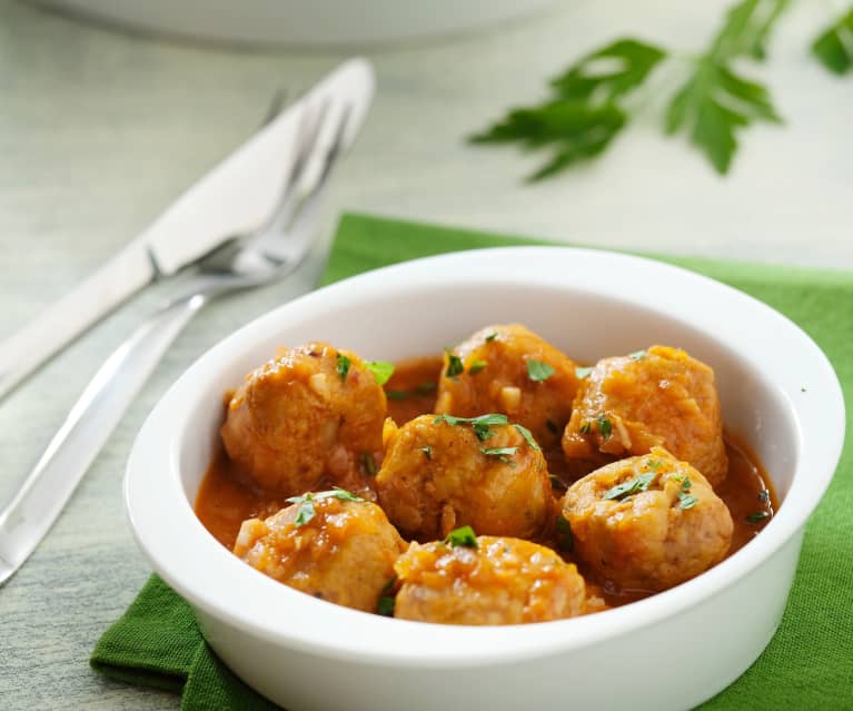 Boulettes de viande à la sauce espagnole 