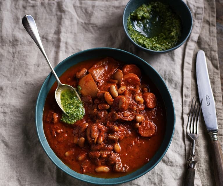 Slow cooked beans with walnut pesto (TM5)