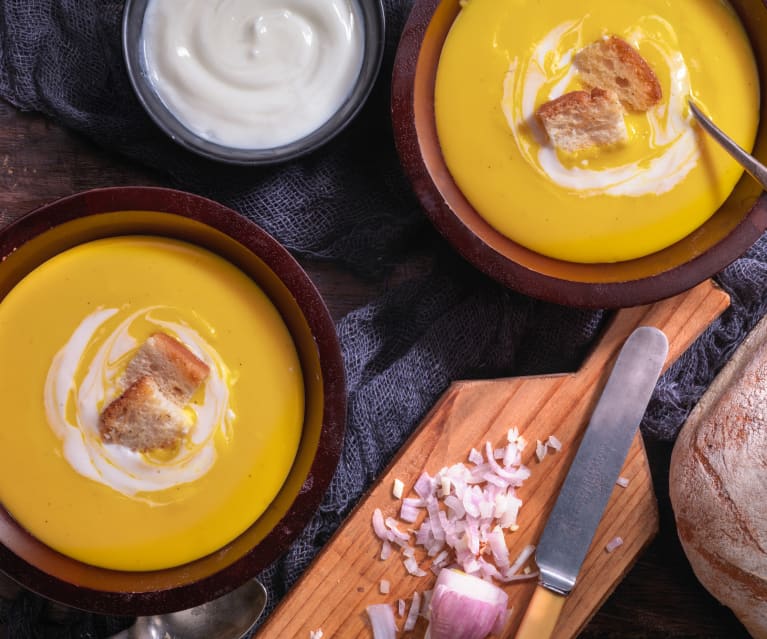 Vellutata di zucca allo yogurt greco