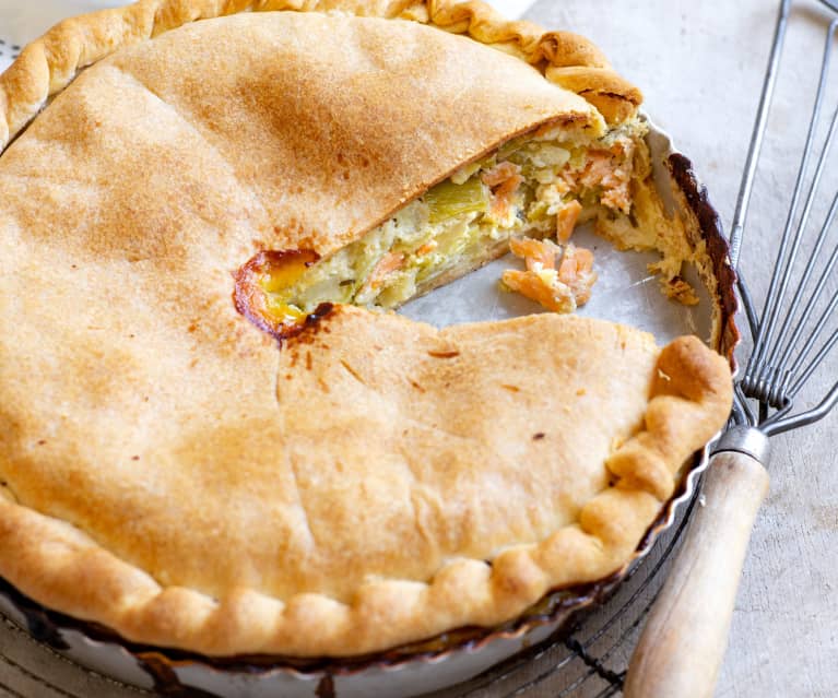 Tourte aux poireaux,  truite fumée et ciboulette