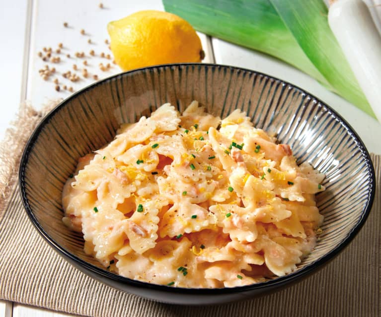 Farfalle risottate salmone e panna (senza lattosio)