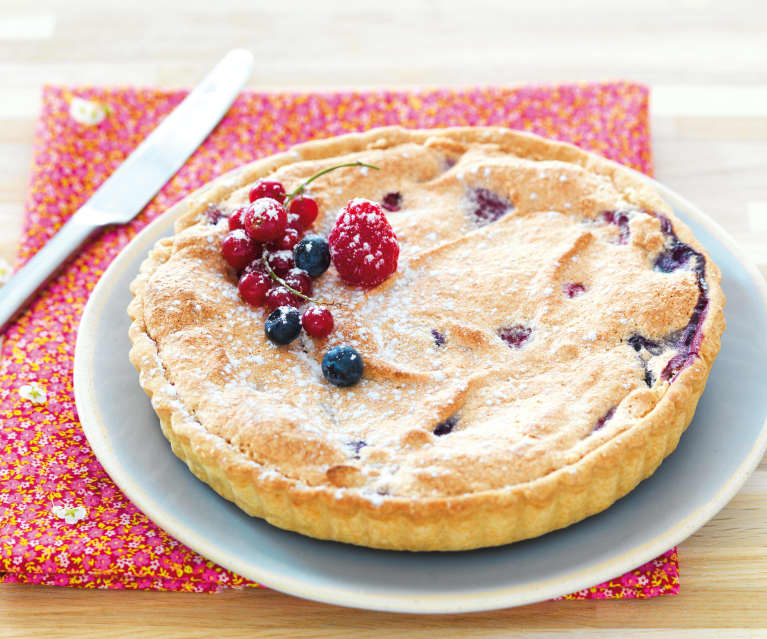 Gâteau aux blancs d'oeufs, poudre d'amandes et fruits rouges - le