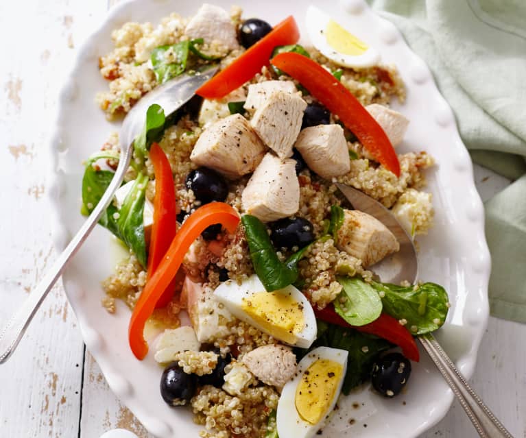 Ensalada griega con quinoa integral