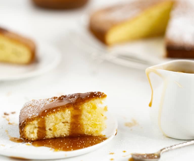 Soft Cake with Salted Caramel
