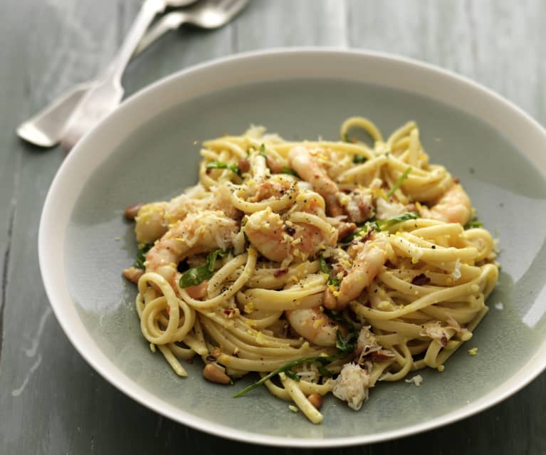 Linguine mit Krabben und Garnelen