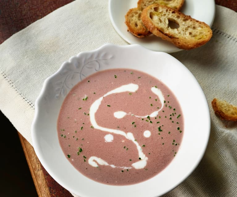 Rotes Zwiebelcremesüppchen