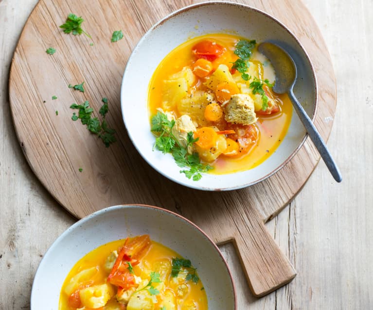 Curry de poulet-coco, légumes et ananas