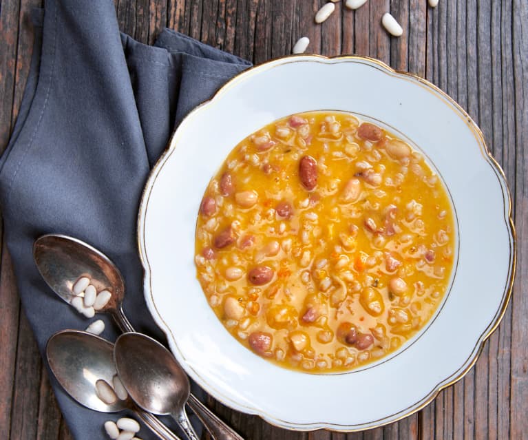 Zuppa di farro e fagioli