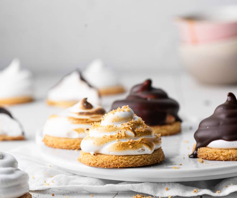 Baked Alaska with Orange Ice Cream and Chocolate Sponge - Cookidoo