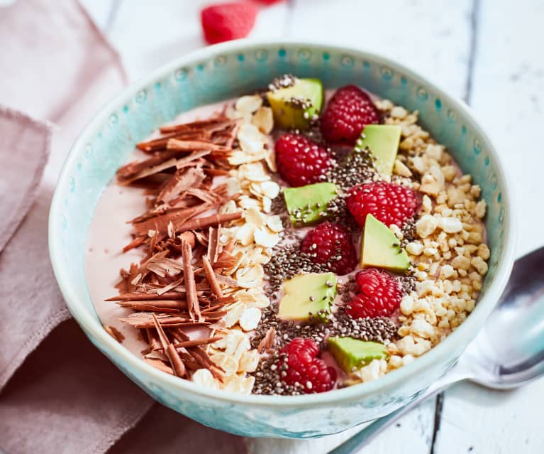 Smoothie bowl met frambozen en chiazaad