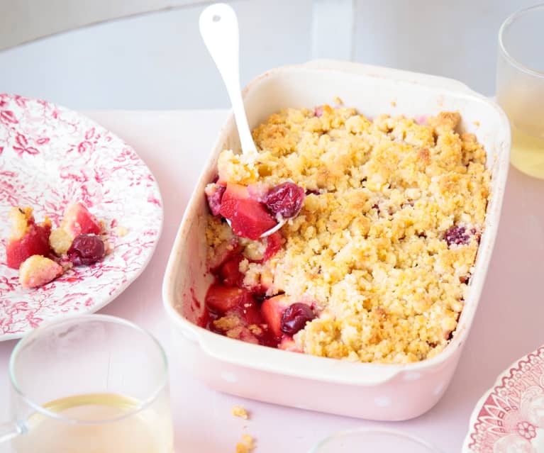 Crumble à la pomme et aux cerises