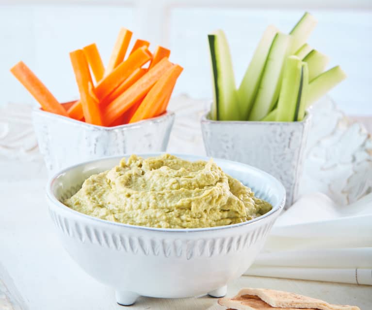 Hummus de aguacate. Dipeo rápido y saludable!