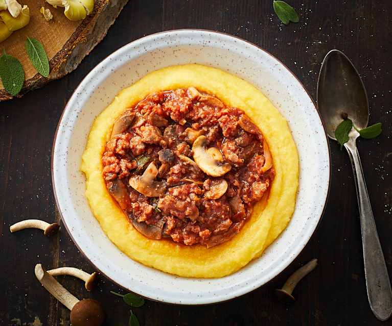 Polenta con funghi e salsiccia