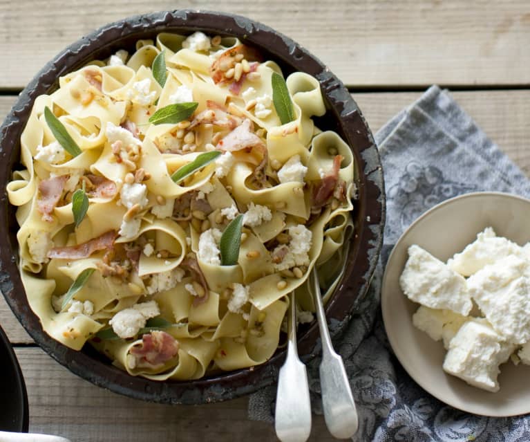 Pancetta, pine nut and ricotta pappardelle - Cookidoo