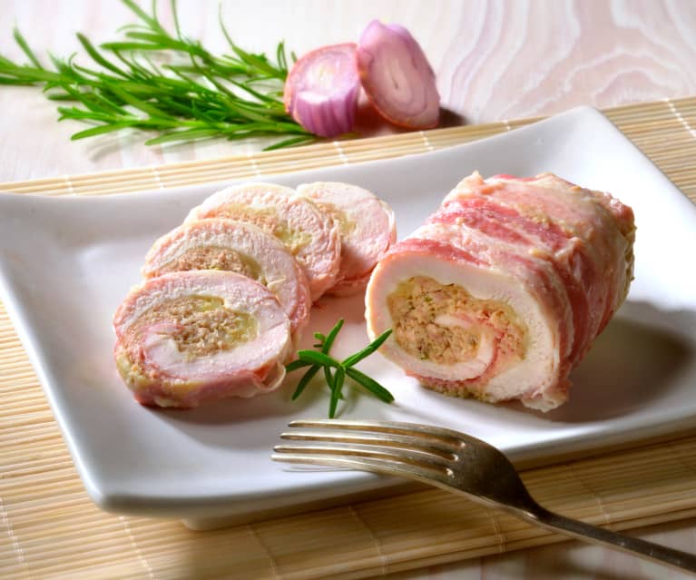 Rotolo di pollo e pancetta alla fontina