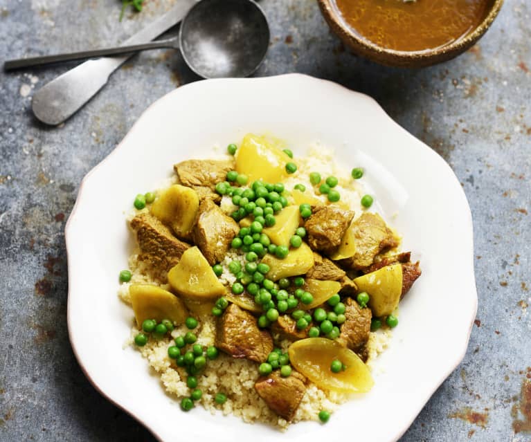 Couscous d'agneau, artichauts, petits pois