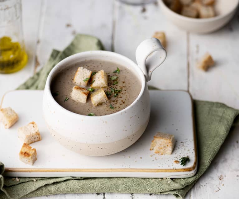 Crema de champiñones y aceite de trufa (sin gluten, sin lácteos)