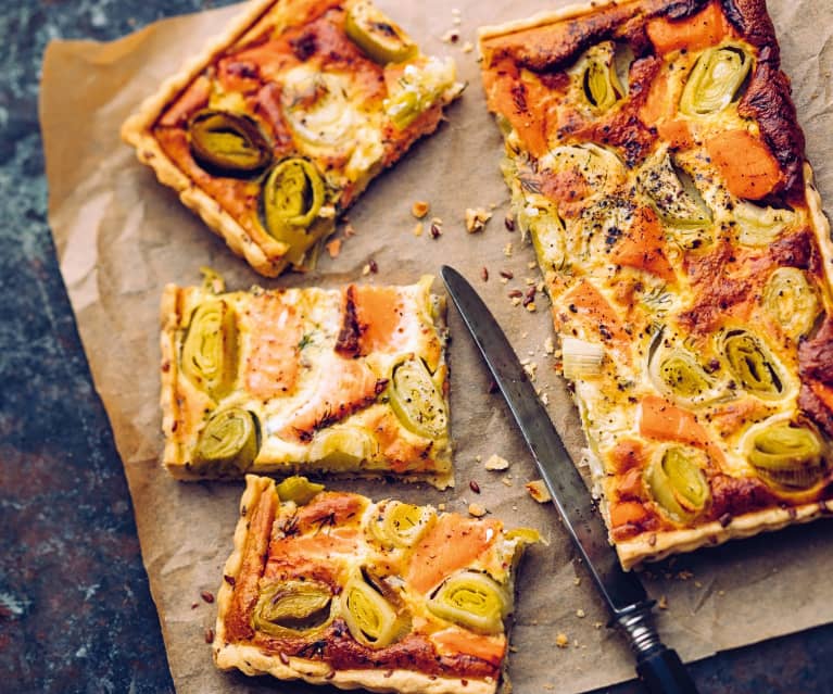 Quiche poireau-saumon, pâte aux graines de lin