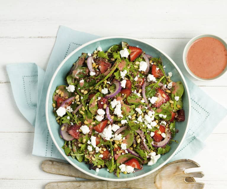Salade de quinoa avec vinaigrette aux fraises Salade de quinoa avec vinaigrette aux fraises