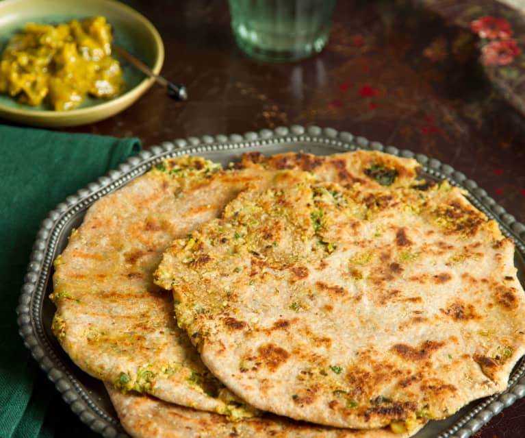 Parathas mit Blumenkohl gefüllt