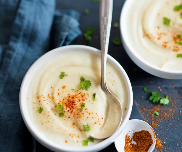 Menu petit prix : Velouté de céleri-rave au lait de coco