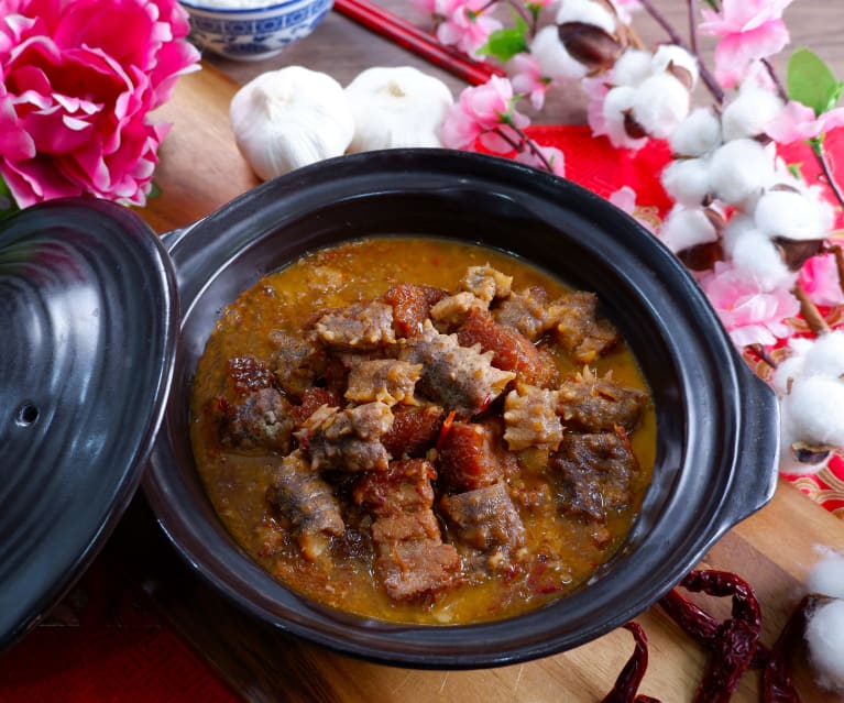 Braised Sea Cucumber With Roast Pork