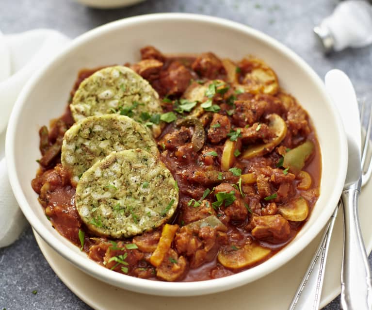 Soy goulash with dumplings