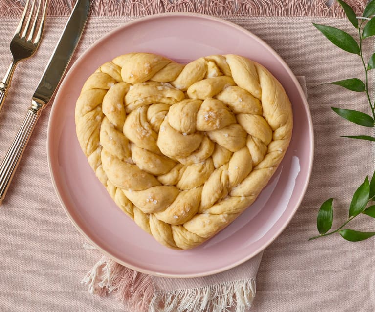 Cuore di pane intrecciato (senza lattosio)