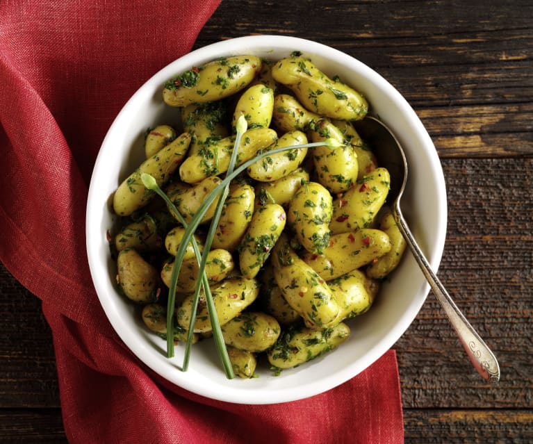 Steamed Fingerling Potatoes with Fresh Herbs and Garlic