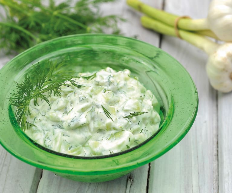Yoghurt and cucumber salad