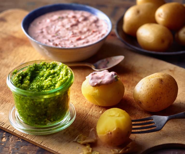 Pellkartoffeln mit Dip oder Pesto