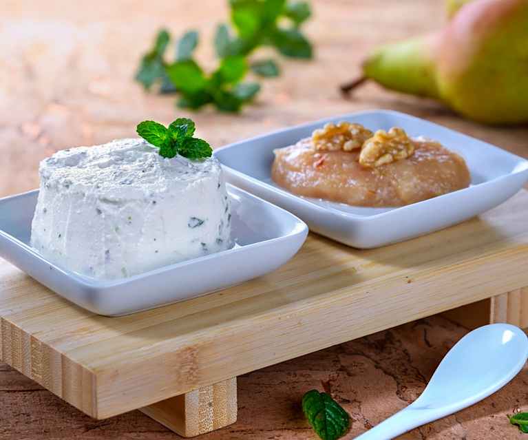 Mousse di formaggio di capra e menta con composta di pere