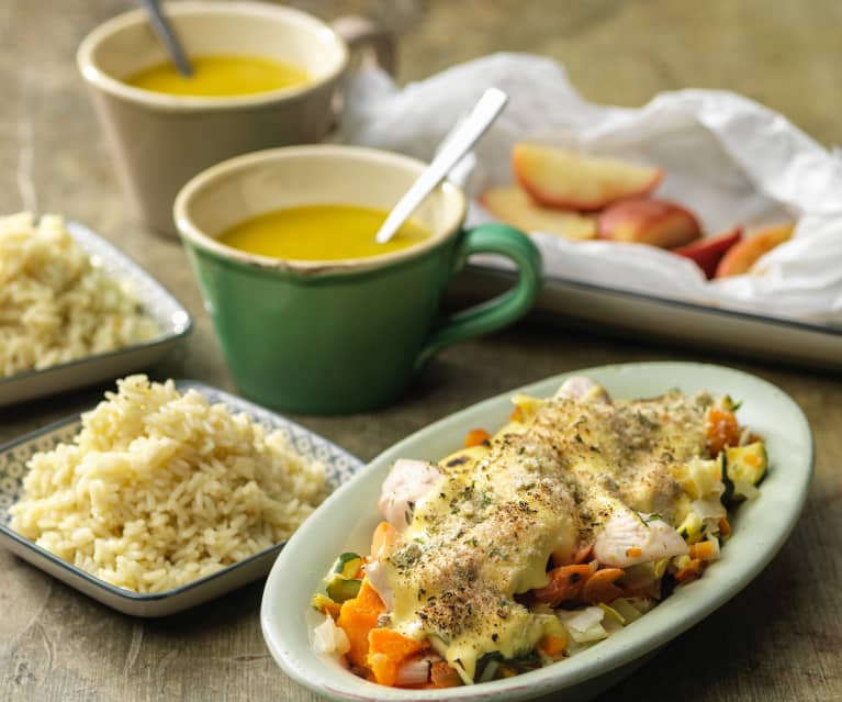 Three Course Meal for 2 - Vegetable Soup, Chicken Pie with Rice & Steamed Apple Three Course Meal for 2 - Vegetable Soup, Chicken Pie with Rice & Steamed Apple