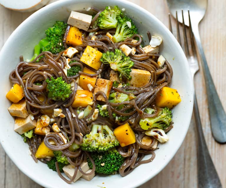 Salade de nouilles soba