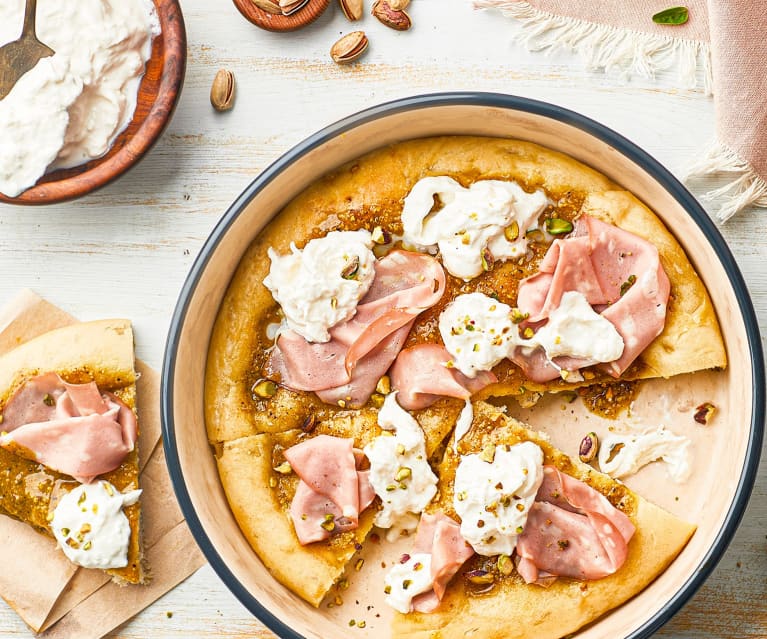 Klem Derbevilletest voordat Pizza met pistache pesto, stracciatella kaas en mortadella - Cookidoo® –  the official Thermomix® recipe platform